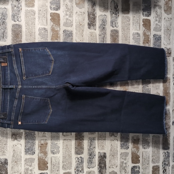 Judy Blue Wide Leg Raw Hem Jeans, Sz. 11/30. - Picture 4 of 7